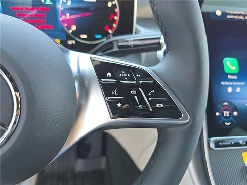 New 2026 Mercedes-Benz GLC 300 4MATIC image 32