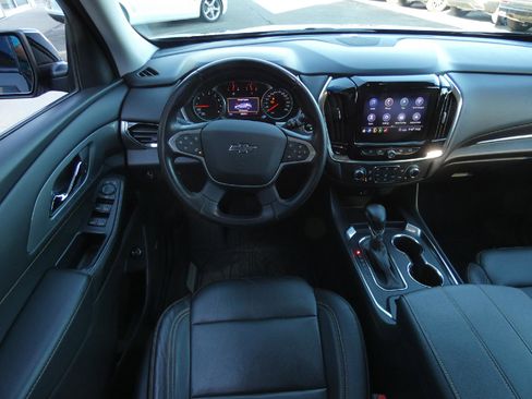 Used 2021 Chevrolet Traverse RS AWD/4WD image 14