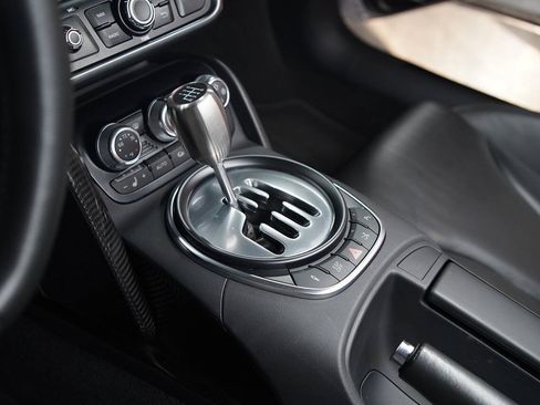 Used 2009 Audi R8 V10 AWD/4WD image 63