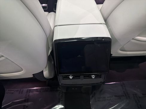 Used 2026 Cadillac Vistiq Luxury w/ LPO, Floor Liner Package image 24