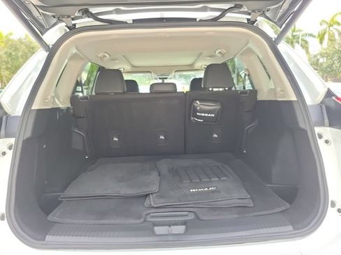 Used 2026 Nissan Rogue Dark Armor FWD image 5