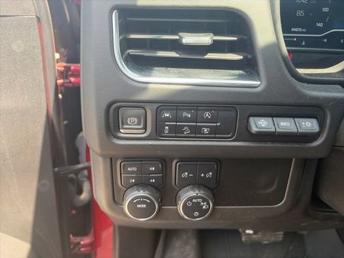 Used 2023 Chevrolet Tahoe Premier AWD/4WD image 21