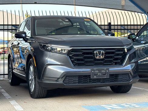 Used 2023 Honda CR-V EX image 3