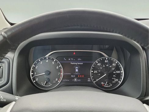 Used 2024 Nissan Titan SV w/ SV Utility Package AWD/4WD image 18