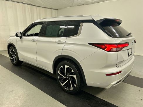 Used 2022 Mitsubishi Outlander SEL image 7