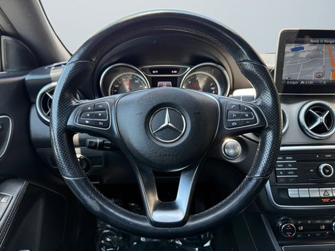 Used 2019 Mercedes-Benz CLA 250 image 11