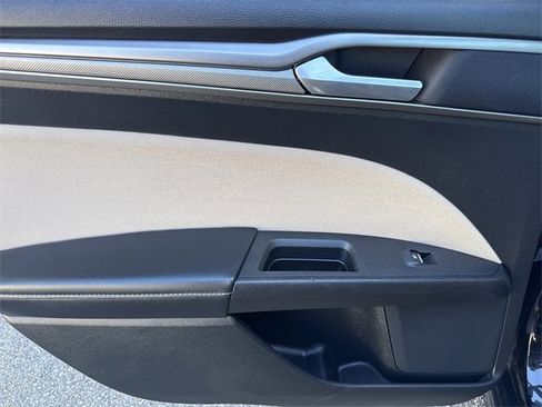 Used 2018 Ford Fusion S image 27