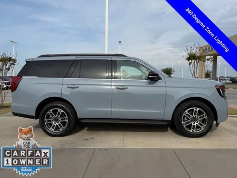 Used 2025 Ford Expedition Active AWD/4WD image 19