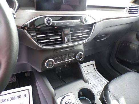 Used 2020 Ford Escape Titanium w/ Titanium Premium Package 2.0 image 6