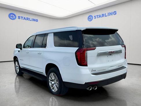 Used 2024 GMC Yukon XL Denali RWD image 3