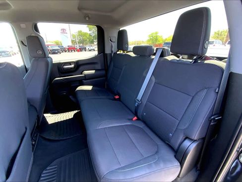 Used 2021 Chevrolet Silverado 1500 LT w/ Z71 Off-Road Package AWD/4WD image 21