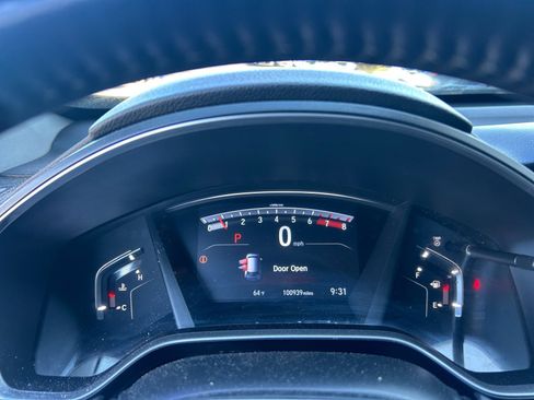 Used 2018 Honda CR-V Touring image 18