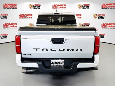 Certified 2024 Toyota Tacoma TRD Sport w/ TRD Sport Upgrade Package AWD/4WD image 17