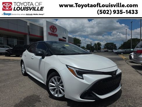 Used 2024 Toyota Corolla SE FWD image 1