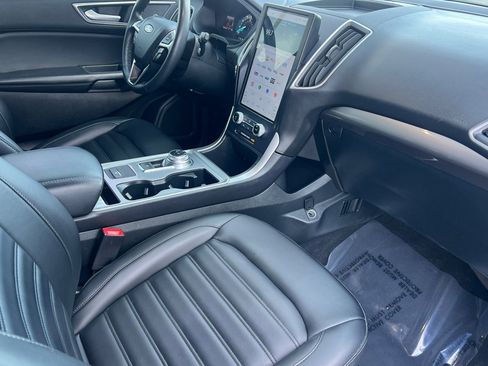 Used 2024 Ford Edge SEL image 13