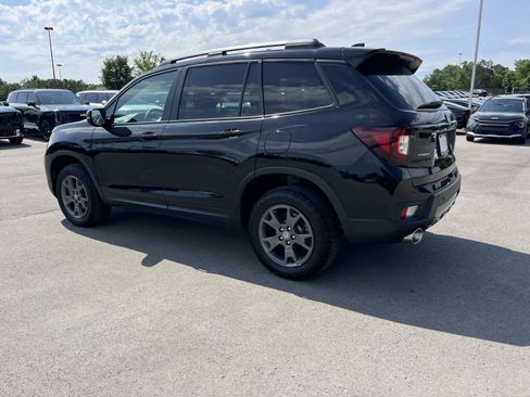 Used 2024 Honda Passport TrailSport image 6