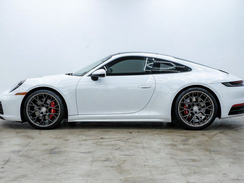 Used 2020 Porsche 911 Carrera 4S w/ Sport Package image 12