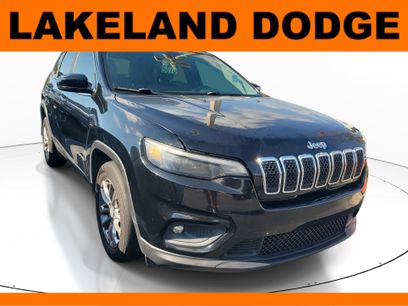 Used 2019 Jeep Cherokee Latitude Plus w/ Comfort/Convenience Group
