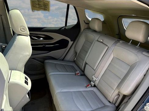 Used 2024 GMC Terrain Denali image 24