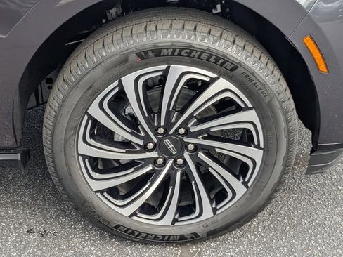 New 2025 Lincoln Navigator L Black Label image 11