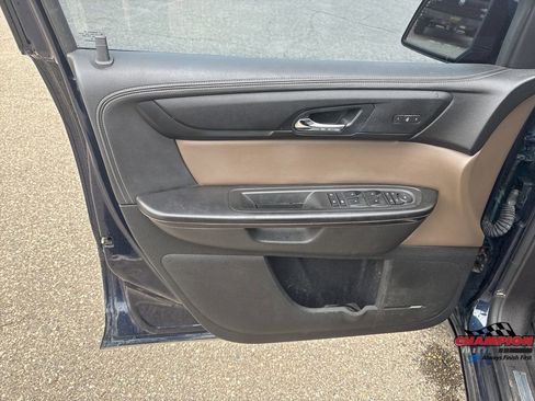 Used 2017 GMC Acadia Limited SLT image 15