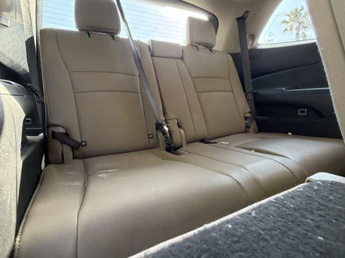 Used 2017 Honda Pilot Touring image 48