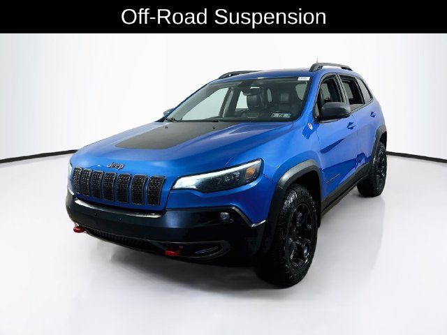 Used 2020 Jeep Cherokee Trailhawk AWD/4WD image 3