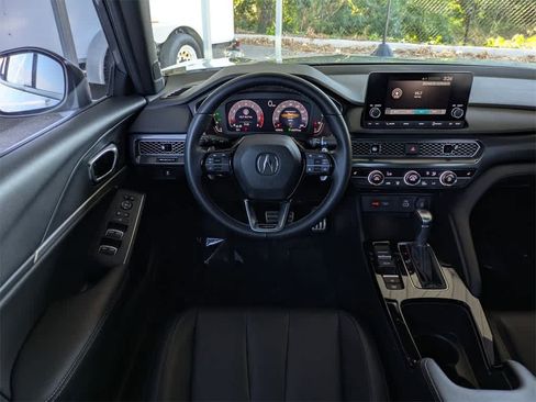 Used 2023 Acura Integra A-Spec image 16