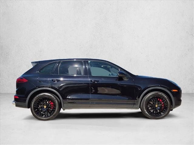 Used 2015 Porsche Cayenne Turbo w/ Premium Plus Package AWD/4WD image 4