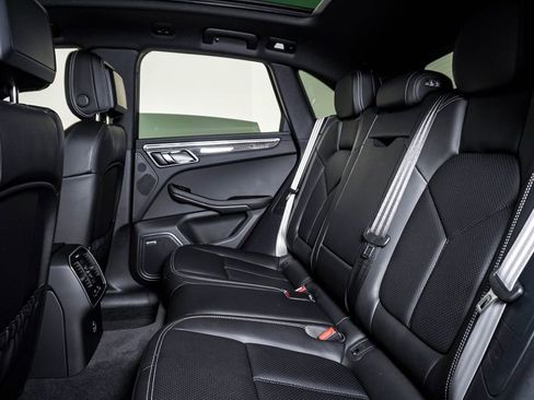 Certified 2026 Porsche Macan GTS AWD/4WD image 17