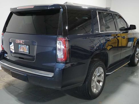 Used 2019 GMC Yukon SLT image 2