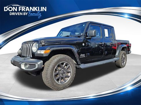 Used 2021 Jeep Gladiator Overland w/ Cold Weather Group AWD/4WD image 1
