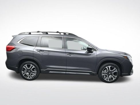 Used 2024 Subaru Ascent Limited w/ Technology Package AWD/4WD image 9