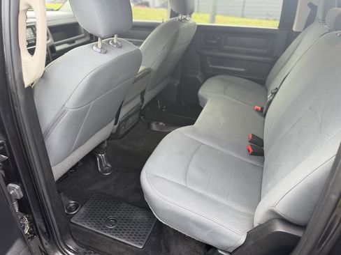 Used 2017 RAM 1500 Express w/ Black Ram 1500 Express Group AWD/4WD image 10