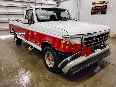 Used 1996 Ford F150 Lariat RWD image 1