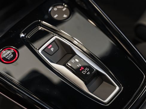 New 2026 Audi RS 3 AWD/4WD image 9