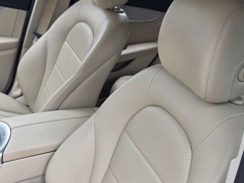 Used 2019 Mercedes-Benz GLC 300 4MATIC Coupe image 30