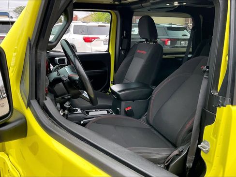 Used 2023 Jeep Wrangler Rubicon w/ Cold Weather Group image 8