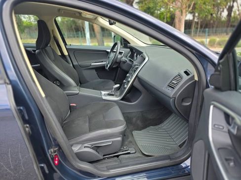 Used 2013 Volvo XC60 3.2 FWD image 32