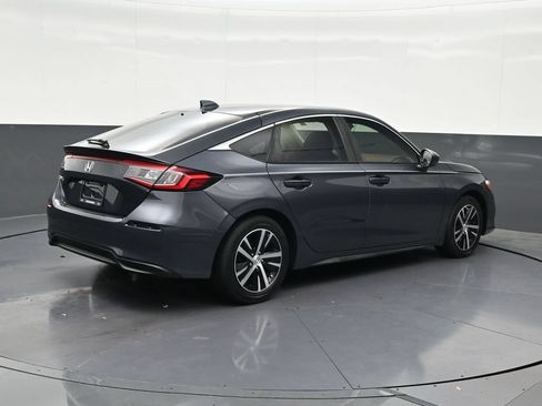 Used 2023 Honda Civic LX image 5