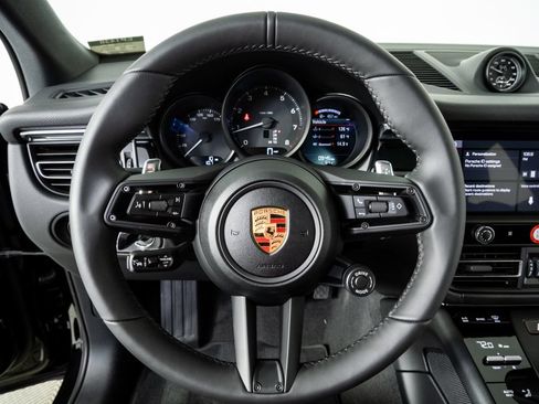 New 2026 Porsche Macan AWD/4WD image 9
