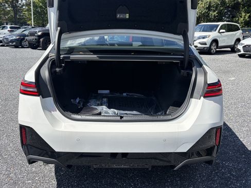 New 2027 BMW 540i xDrive w/ M Sport Package AWD/4WD image 6
