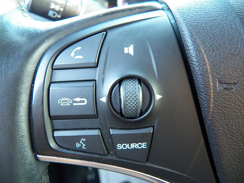 Used 2018 Acura MDX w/ Technology Package AWD/4WD image 28