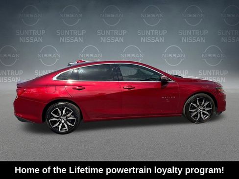 Used 2018 Chevrolet Malibu LT w/ Driver Confidence Package FWD image 7