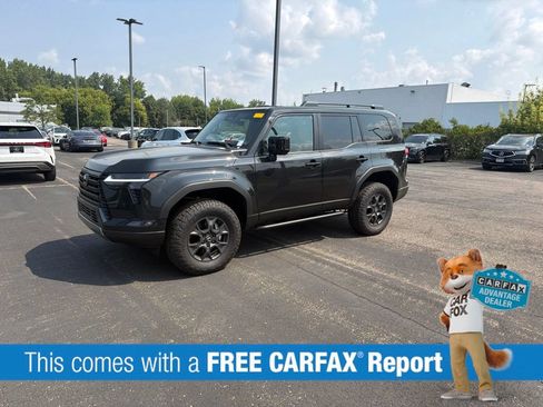 Used 2026 Lexus GX 550 AWD/4WD image 2