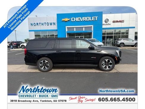 Used 2026 GMC Yukon XL AT4 w/ AT4 Premium Plus Package AWD/4WD image 7