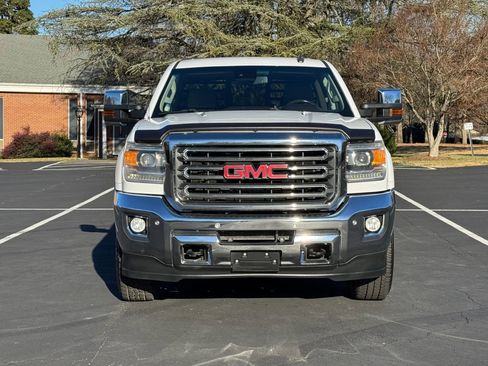 Used 2015 GMC Sierra 2500 SLT w/ Duramax Plus Package image 3