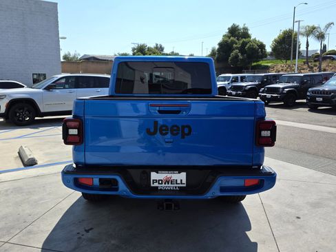 Certified 2023 Jeep Gladiator Overland image 4