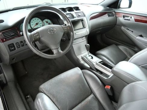 Used 2004 Toyota Solara SLE FWD image 4