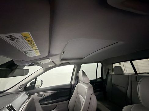Used 2023 Honda Ridgeline RTL-E image 19